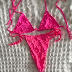 437 Sanders Set in Hot Pink